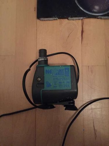 2015-10-07 20.45.33.jpg (18.04 KiB) Vist 1786 gange New Jet 2300 pumpe, som skal bruges til returløb