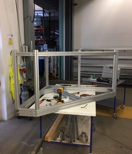 IMG_6147.JPG (49.54 KiB) Vist 4413 gange Igang med bordet