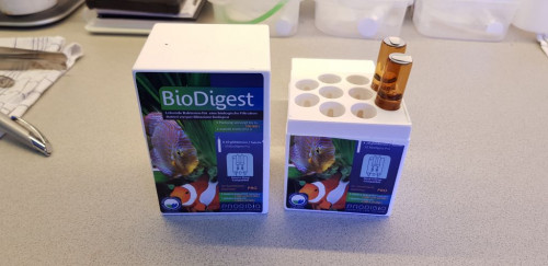 Jeg benytter Prodibio fra Bio Digest. Fransk firma. Jeg konfererede med dem inden jeg købte og begyndte på at tilsætte. De hjalp med mængder ved opstart og vedligeholdelse.