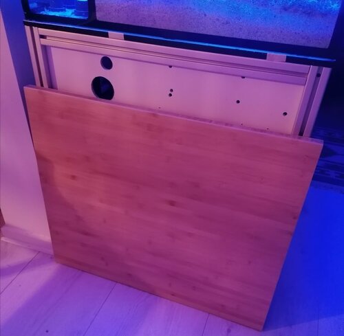 Så er den første plade til bambus coveret skåret :-)