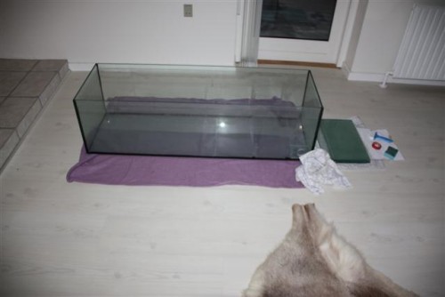 175 liters sump, som jeg ska igang med at lave skillerum i.