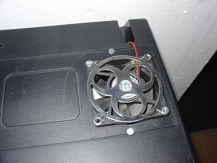 80mm blæser med grill