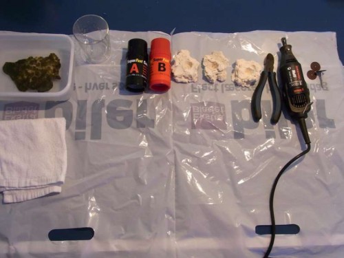 1.JPG (37.57 KiB) Vist 2335 gange Her har jeg lige lagt alle de ting frem jeg skal bruge til fragmenteringen.