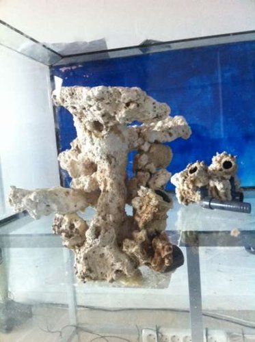 s4.JPG (29.12 KiB) Vist 1881 gange Søjlen - her ses udløbene lidt bedre.